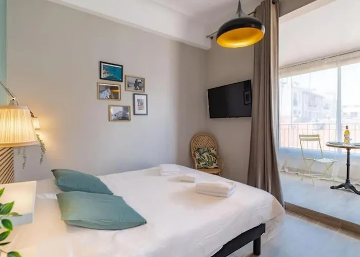 Lamartine - Studio W Terrace And Ac Very Central