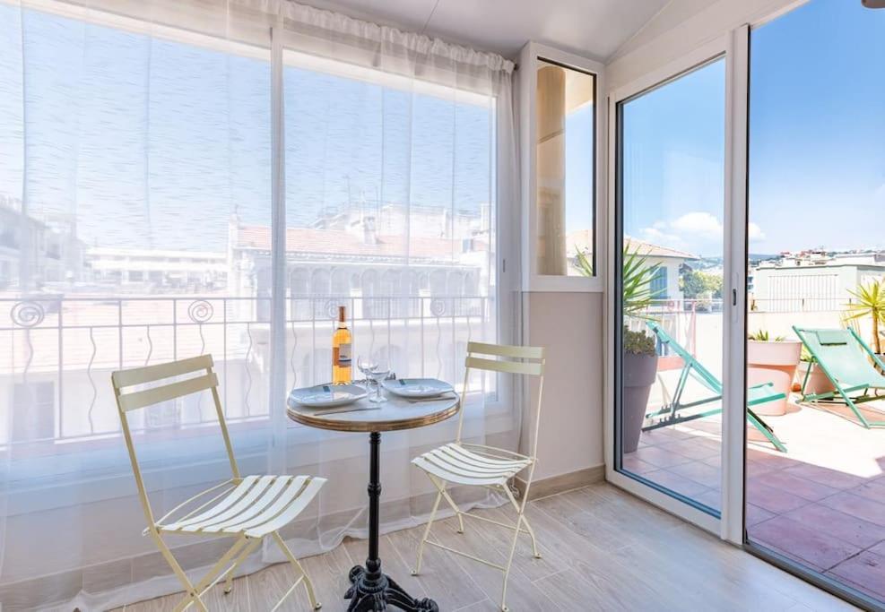 Lamartine - W Terrace And Ac Very *